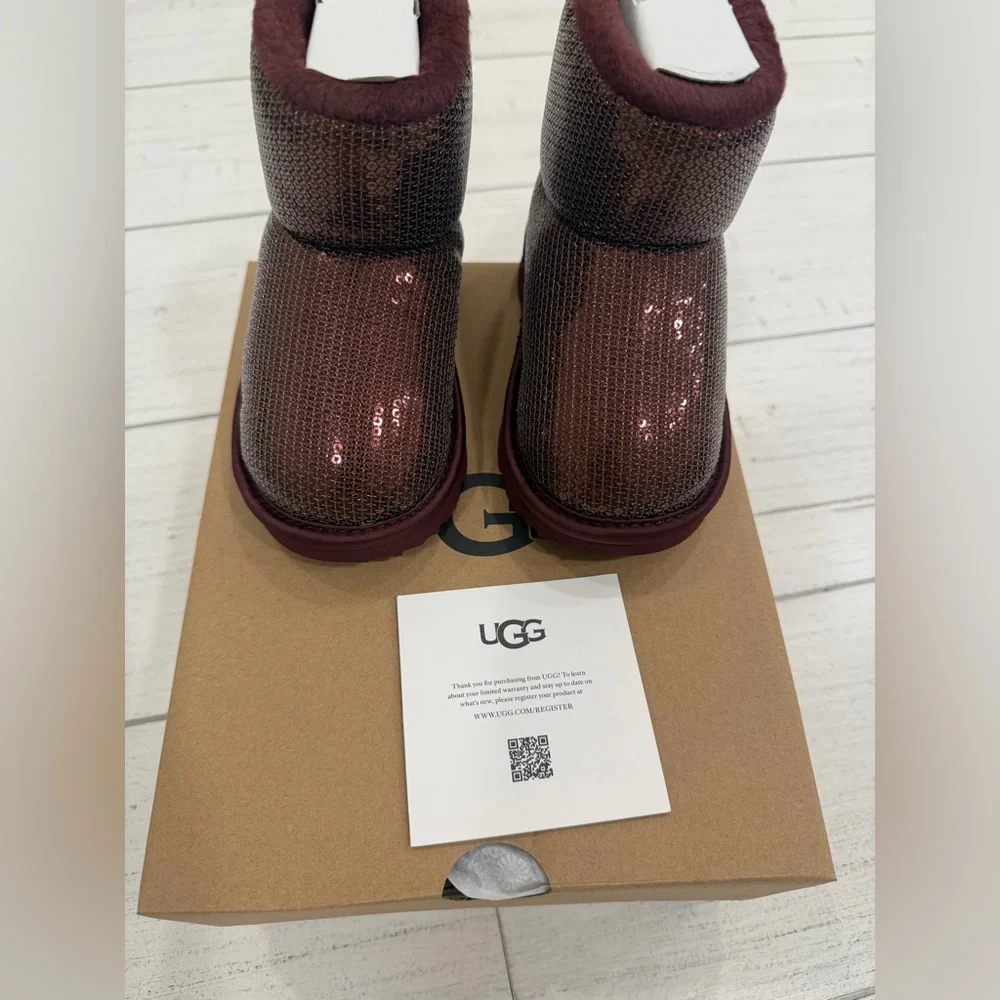 UGG Australia Toddler Girls Classic Mini Mirror Ball Boots Size 8 NWT BNIB